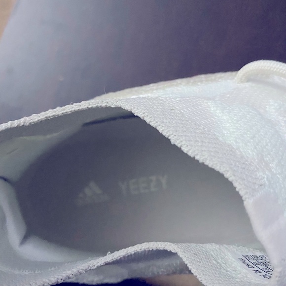 adidas YEEZY BOOST 380 “Calcite Glow” - Picture 5 of 6